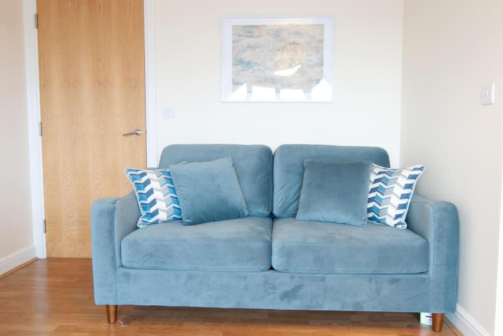 Burton-upon-Trent *New* 2-Bed Modern Apartment מראה חיצוני תמונה